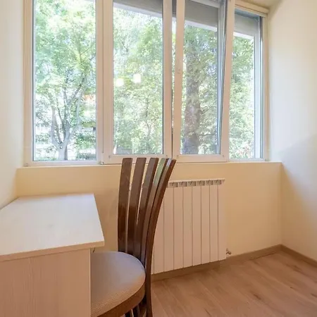 Apartamento Location, Brand New 3 Bdrm & Free Parking Sofía