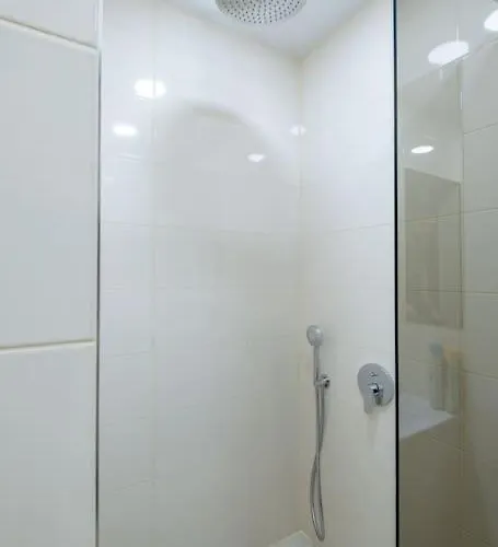 Lejlighed Location, Brand New 3 Bdrm & Free Parking Sofia