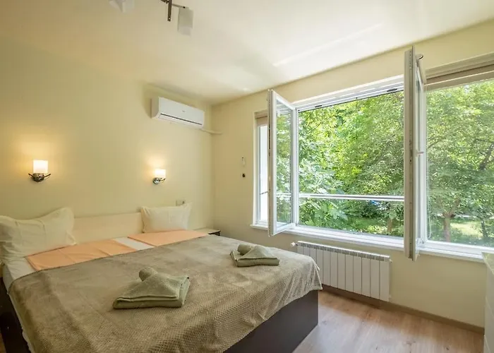 Location, Brand New 3 Bdrm & Free Parking София