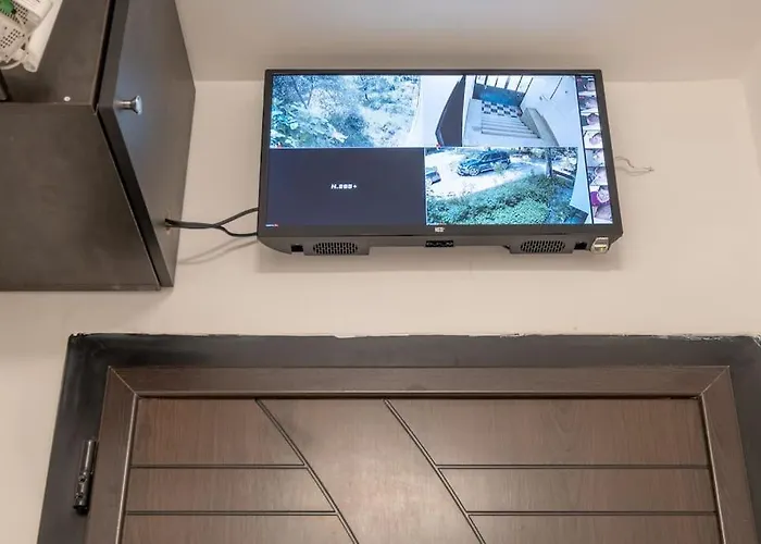 Location, Brand New 3 Bdrm & Free Parking *